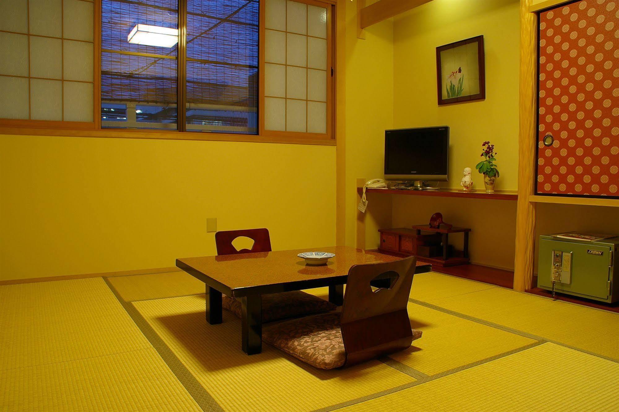 Ryokan Sawaya Honten Кіото Екстер'єр фото